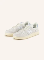 New Balance Granatowy T-shirt z logo tylko w ASOS