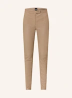Farbe: BRAUN