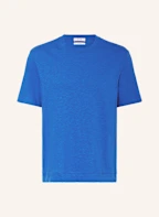 This Double Layered T-Shirt is your top pick for all your active outfits