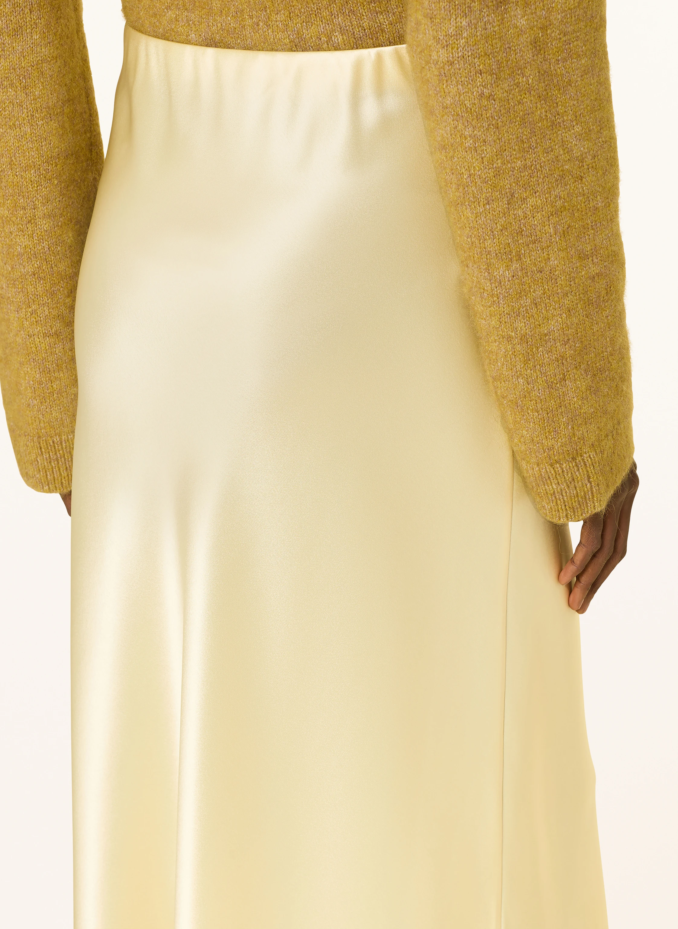 MRS & HUGS satin skirt: LIGHT YELLOW
