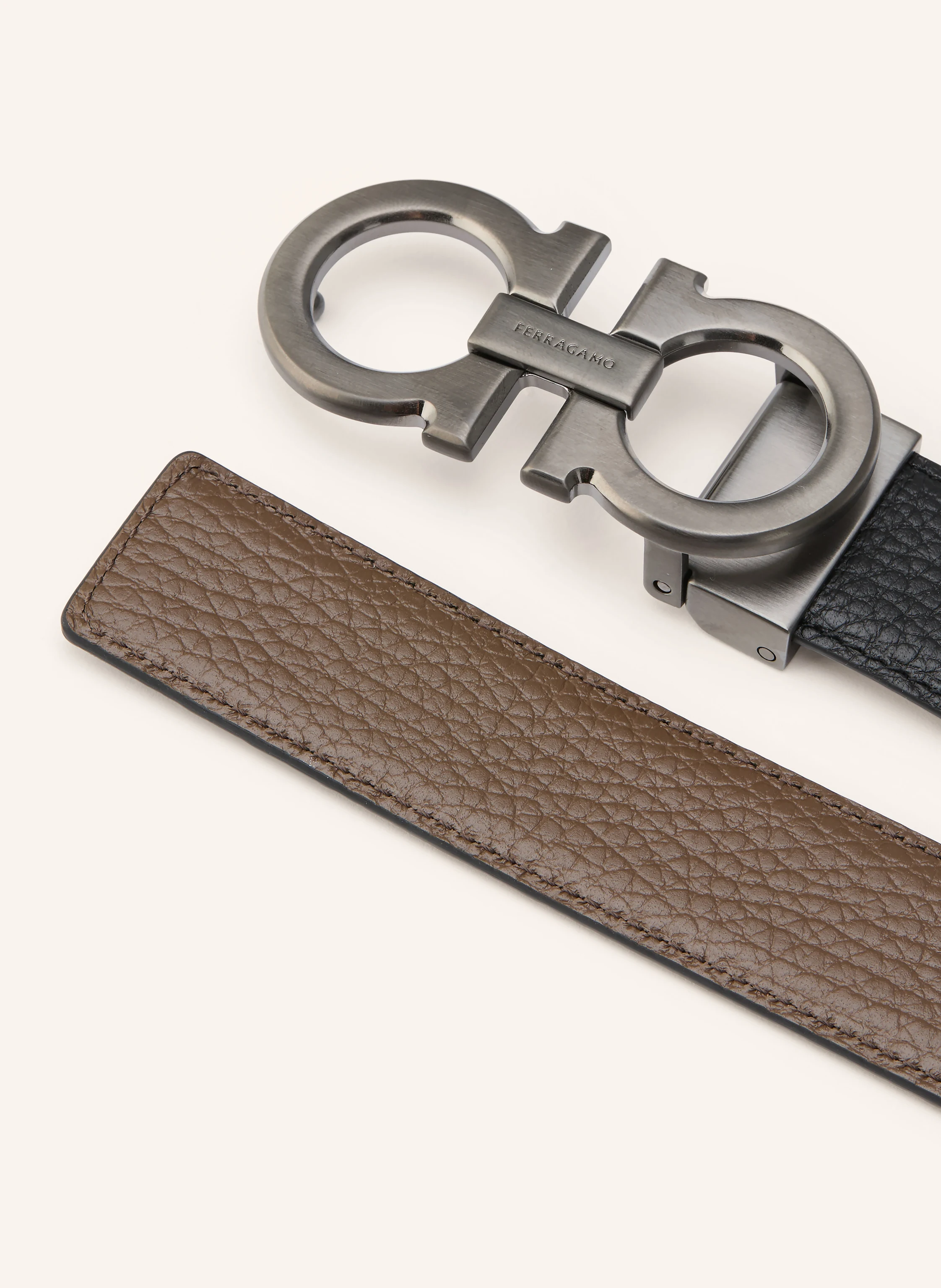 FERRAGAMO Reversible leather belt: BLACK