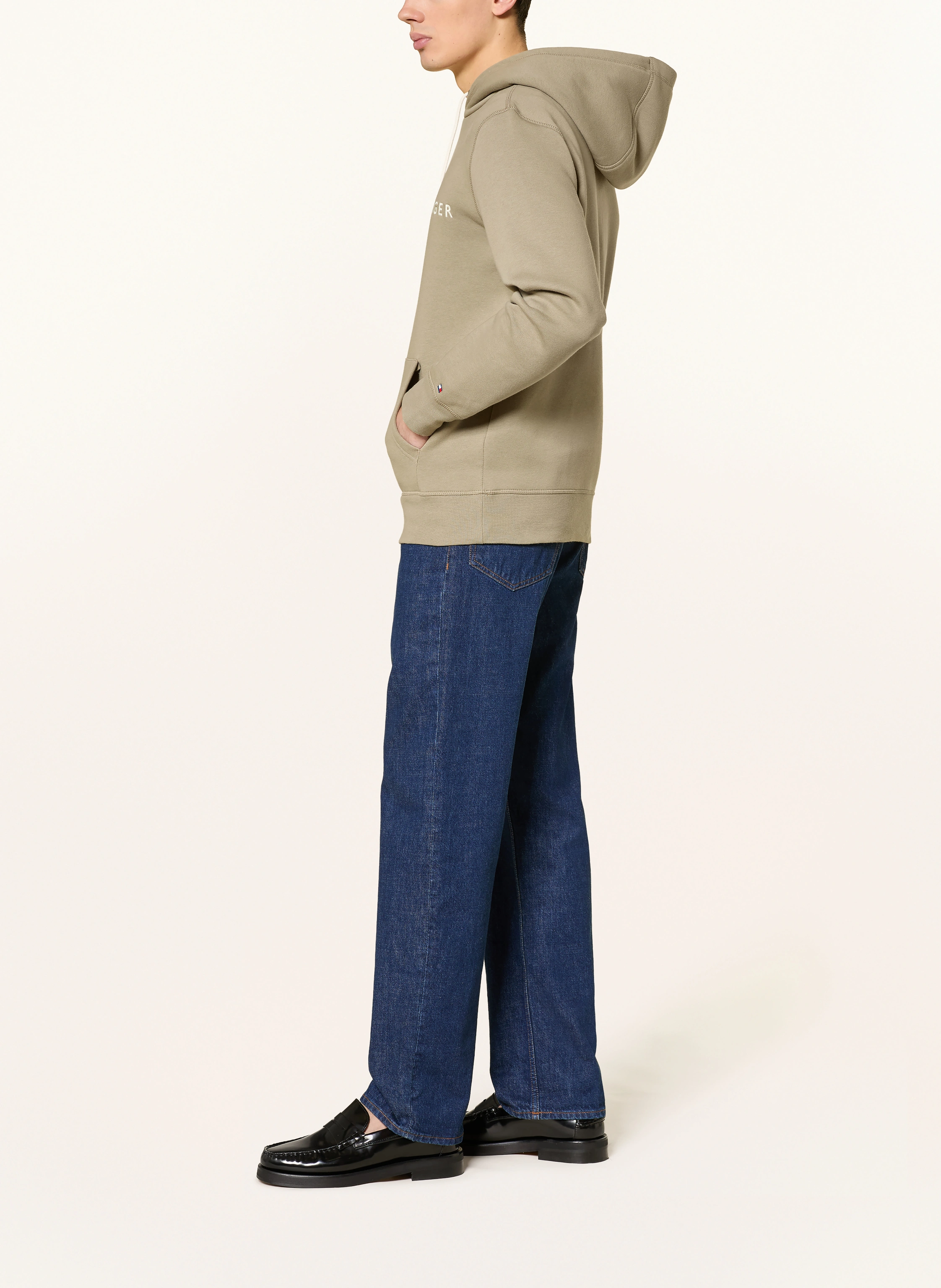 TOMMY HILFIGER Hoodie: OLIVE