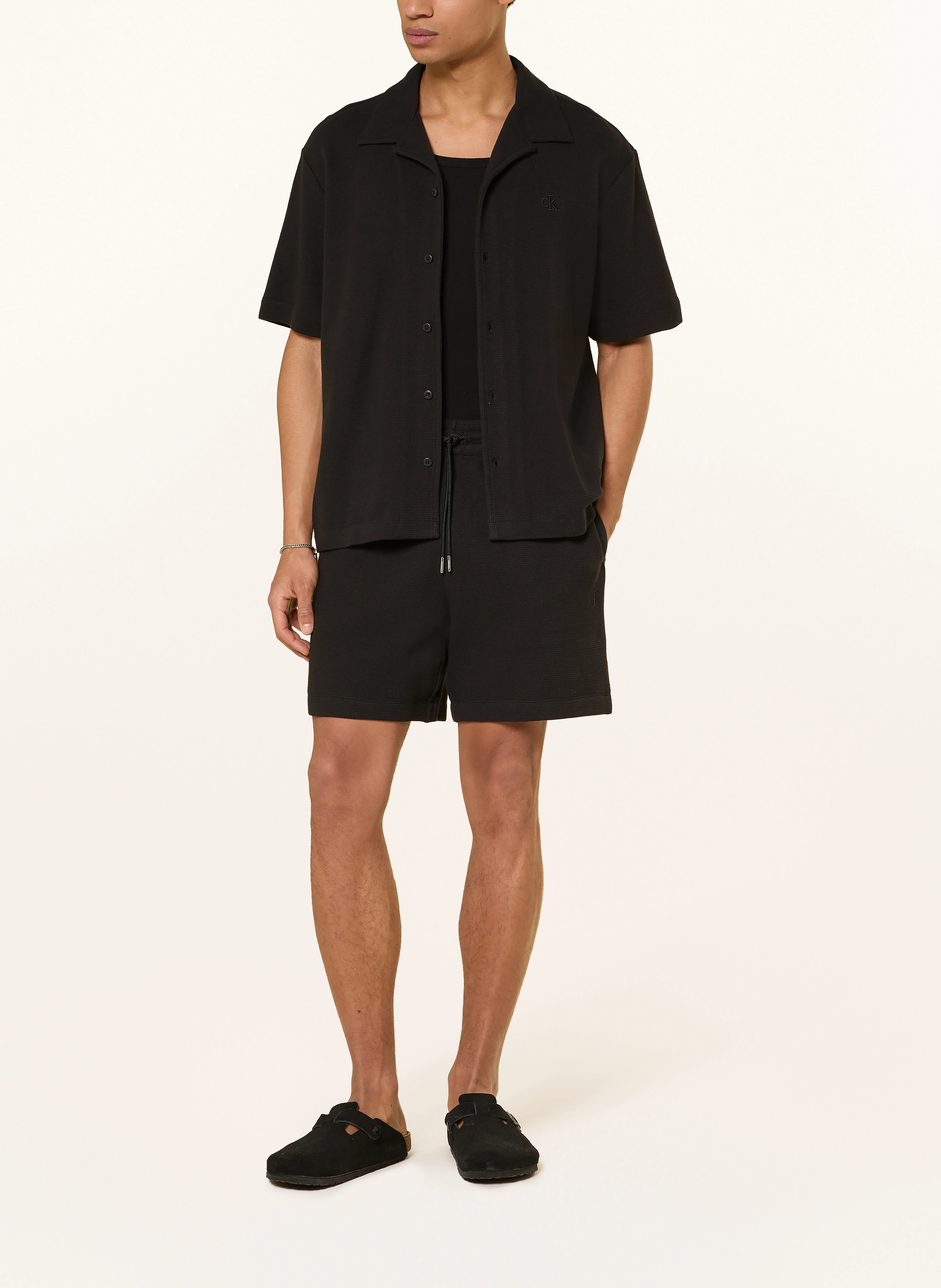 Calvin Klein Jeans sweat shorts: BLACK