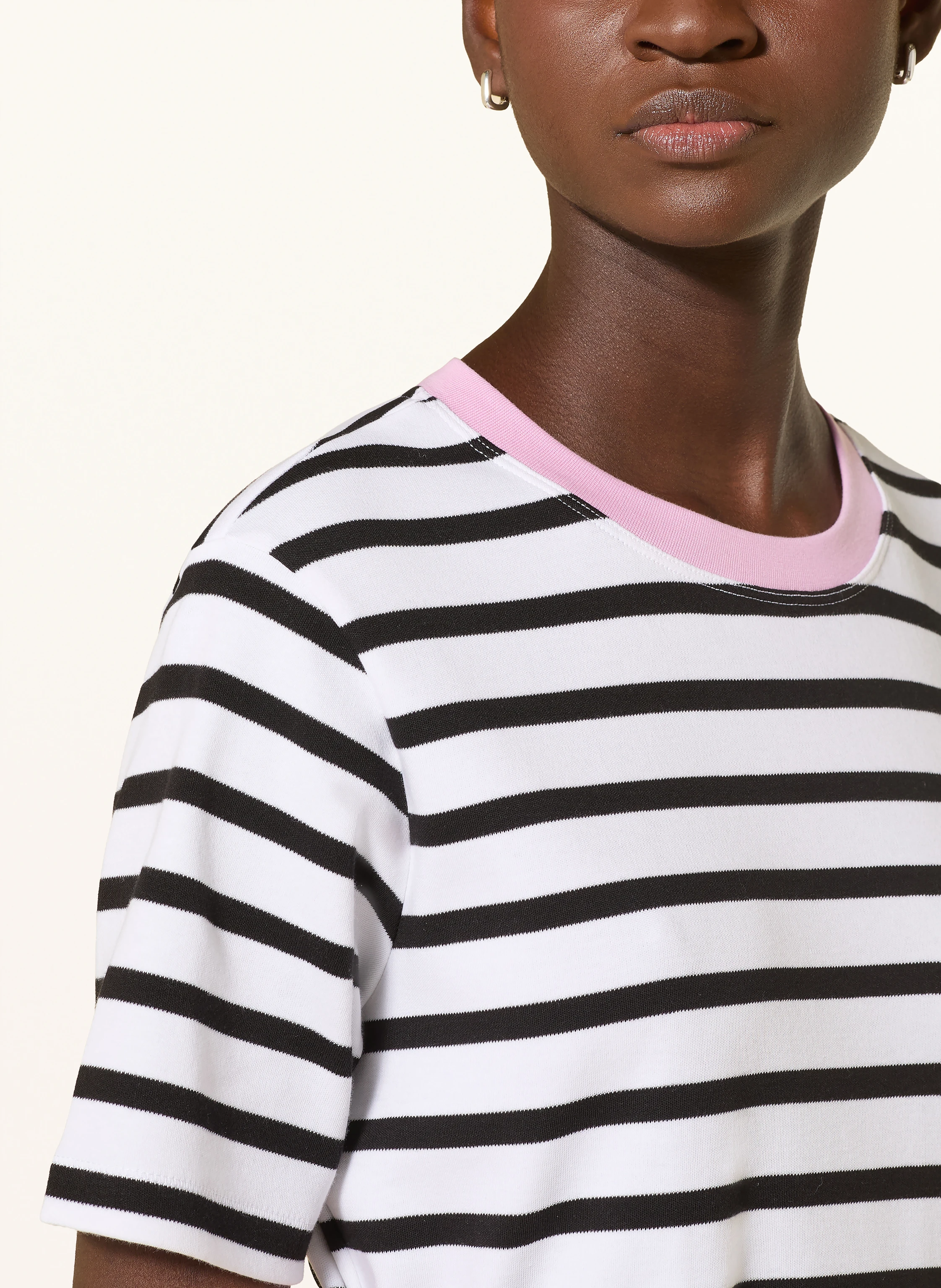 darling harbour T-shirt: white / black / candy