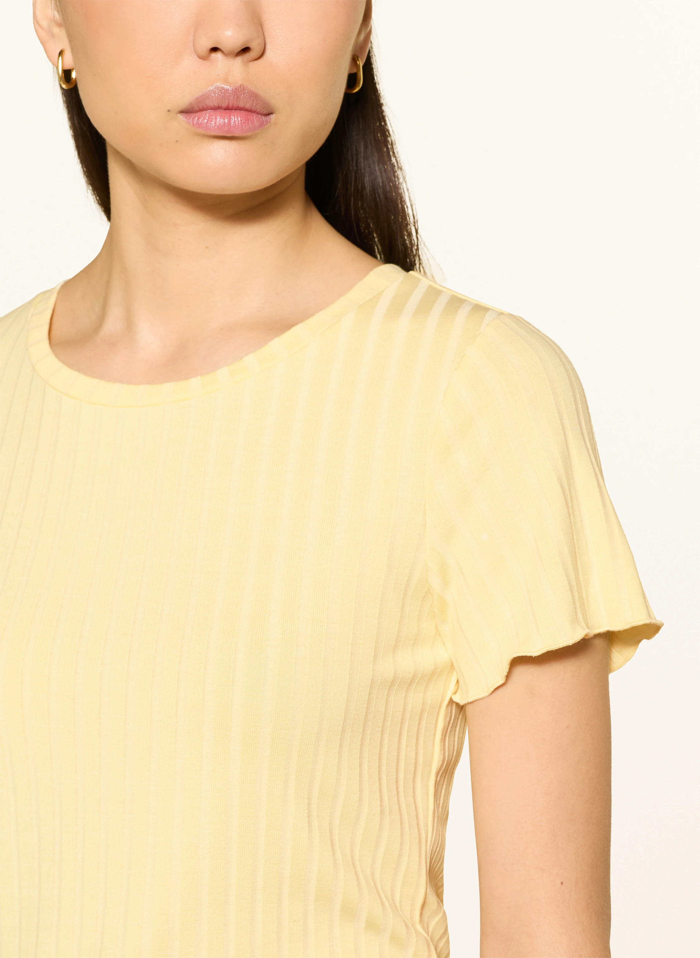 Rich & Royal T-shirt: LIGHT YELLOW