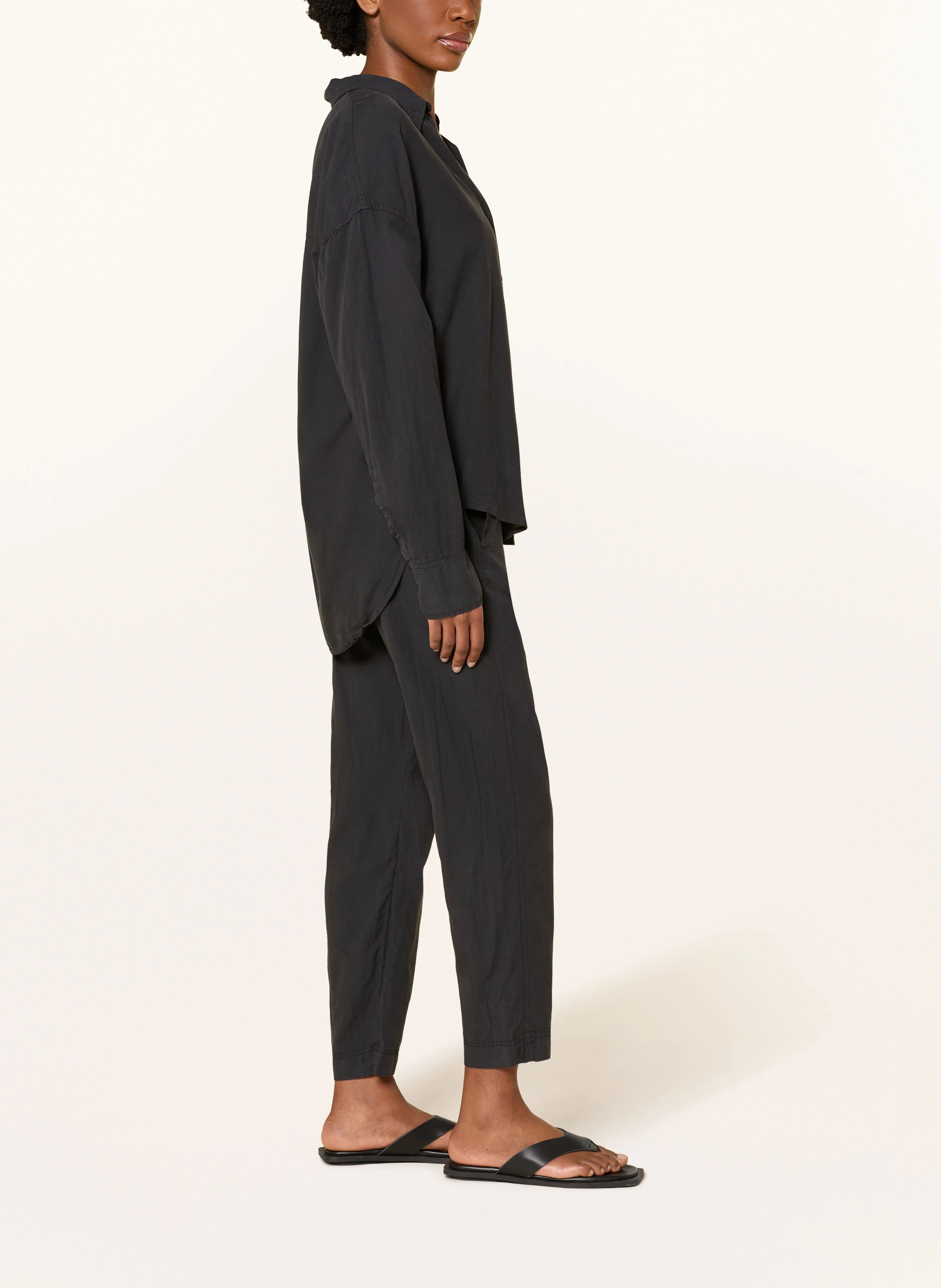 Juvia 7/8 pants CARLI: DARK BLUE