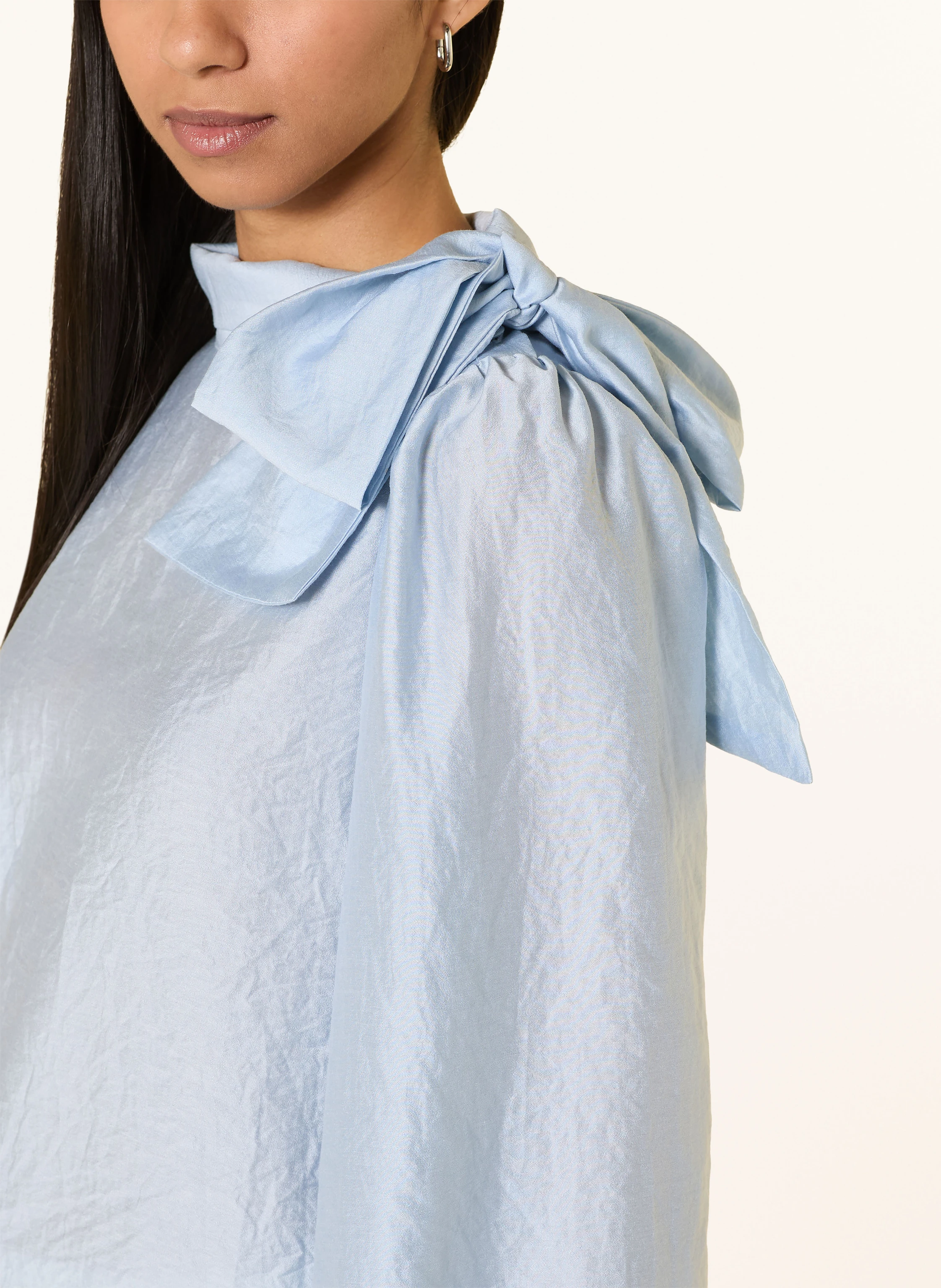NEO NOIR SELENE Bow-Tie Blouse: LIGHT BLUE