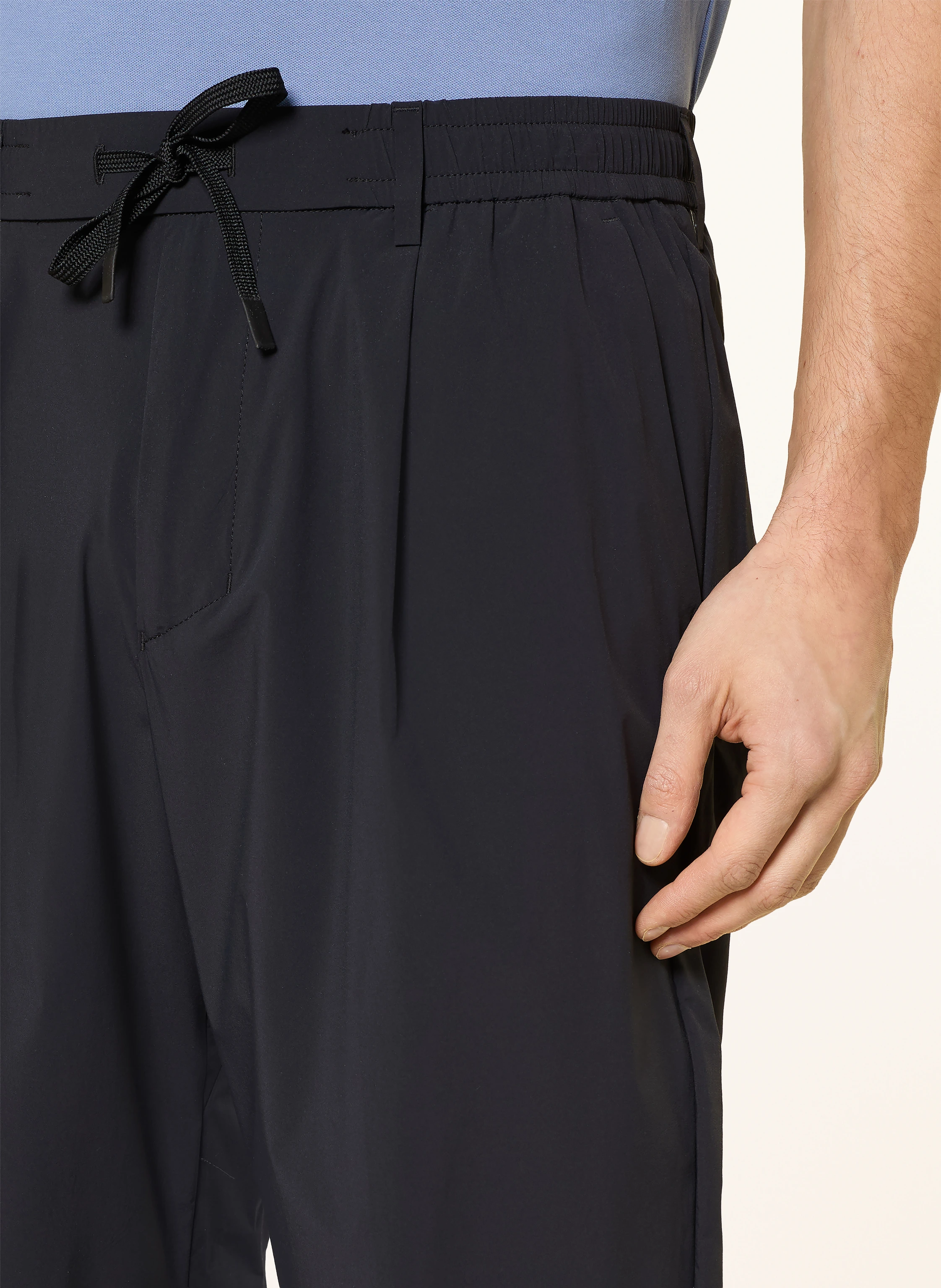 BOSS Pantaloni de golf CONVERT-PLEAT Tapered Fit: NEGRU