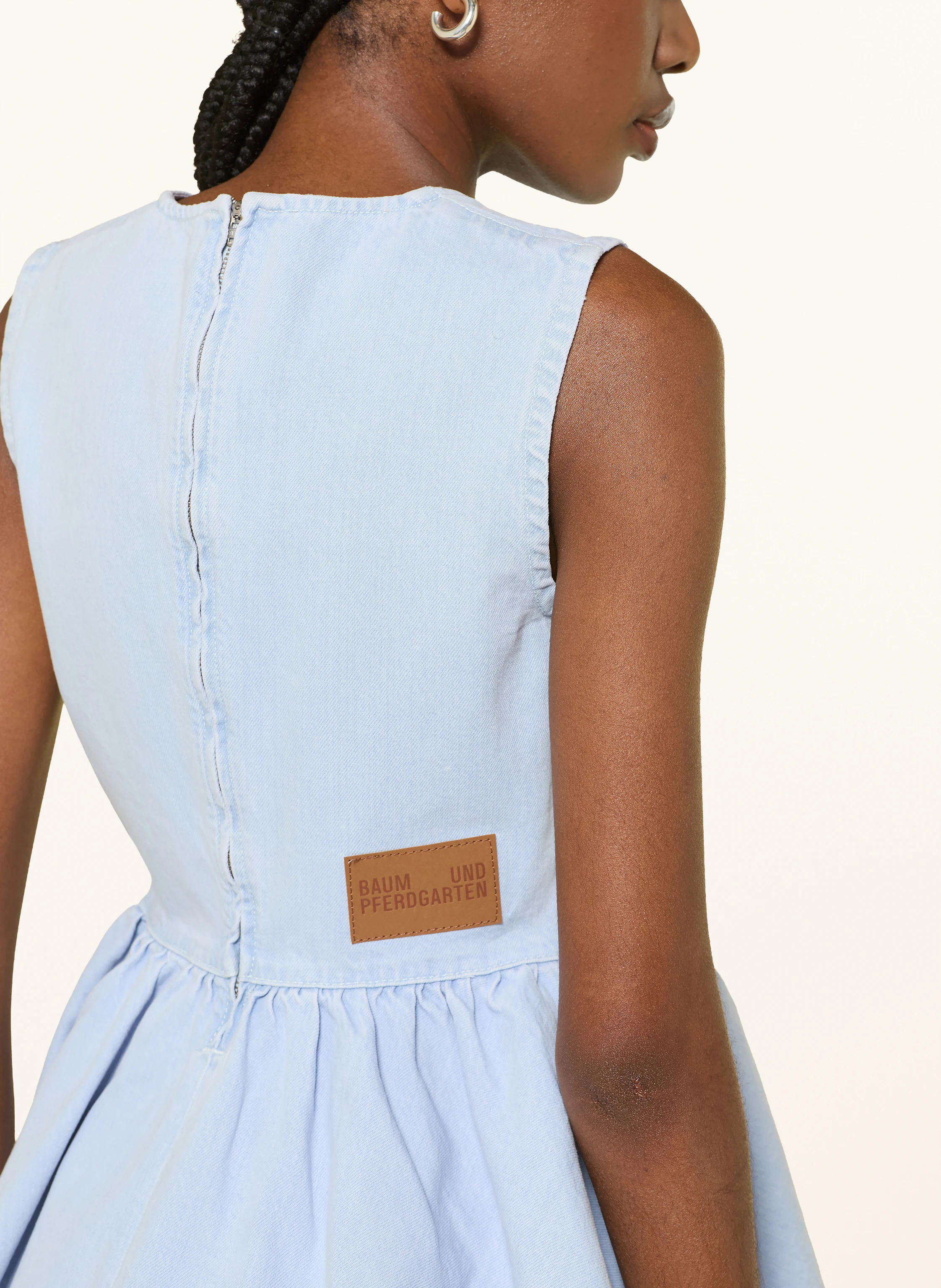 BAUM UND PFERDGARTEN MERJA Denim Top with Ruffles: LIGHT BLUE / BROWN