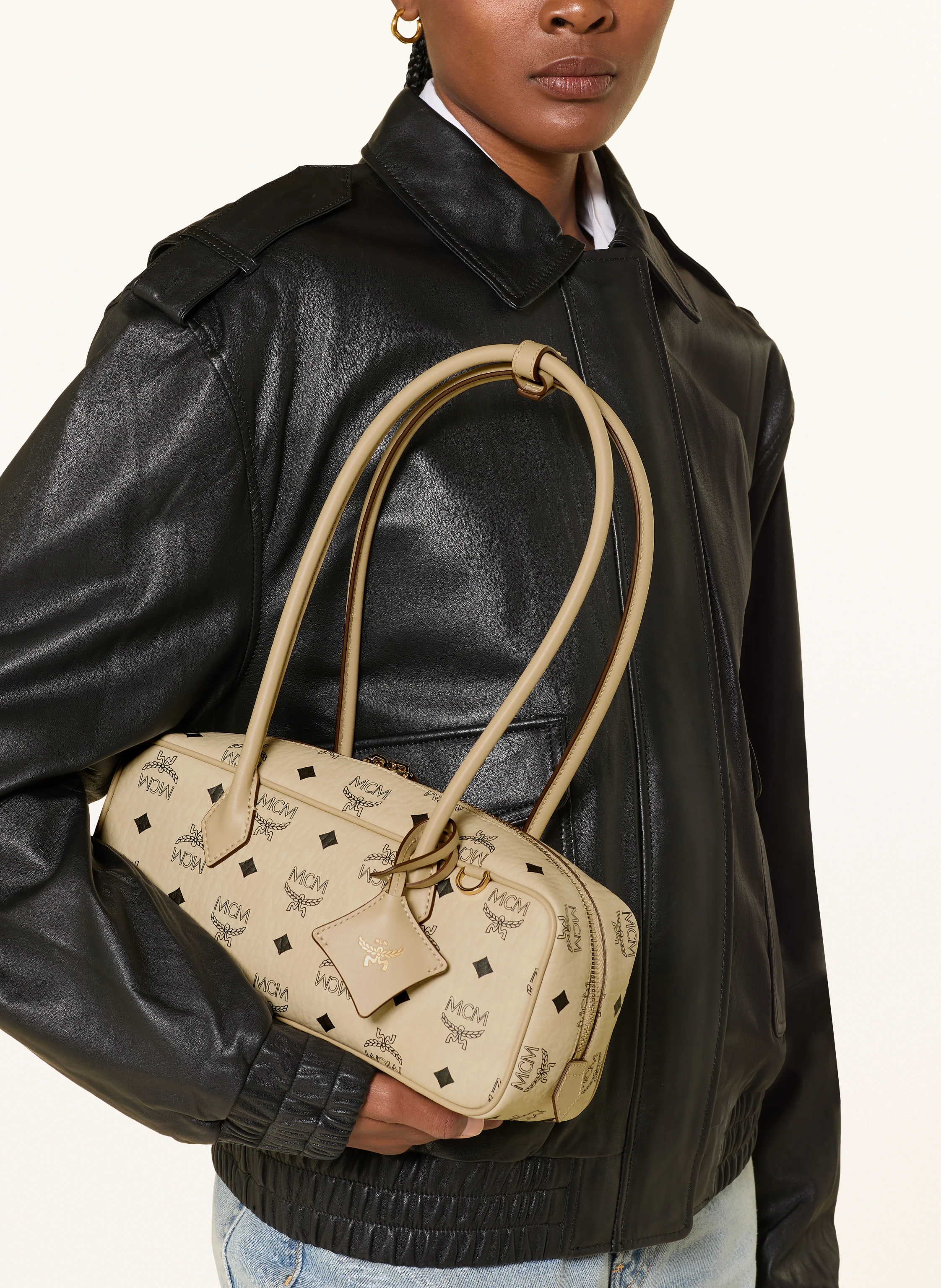 MCM Ackelväska AREN SMALL: BEIGE / SILVER / SVART
