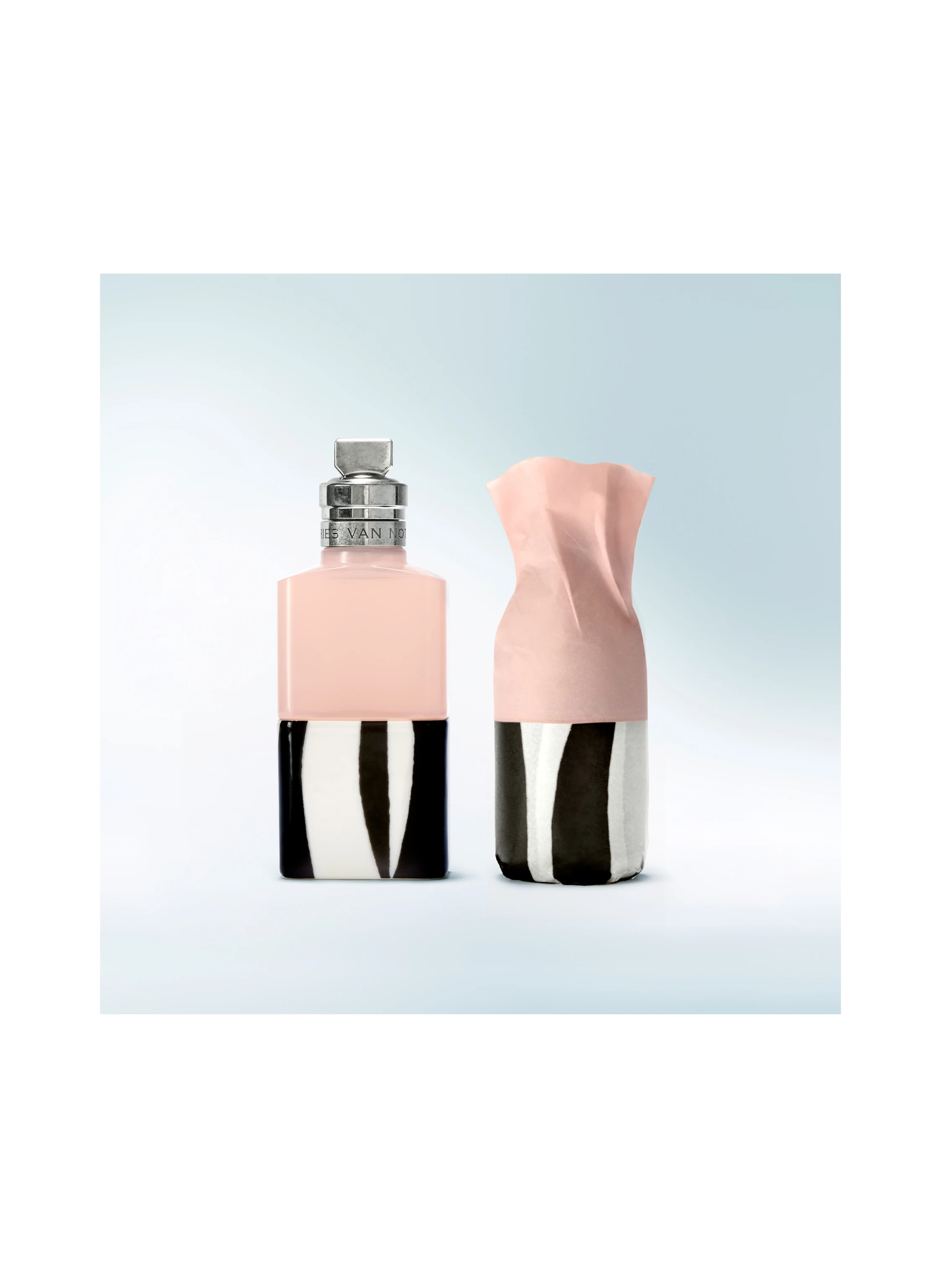 DRIES VAN NOTEN ROSA CARNIVORA Eau de Parfum
