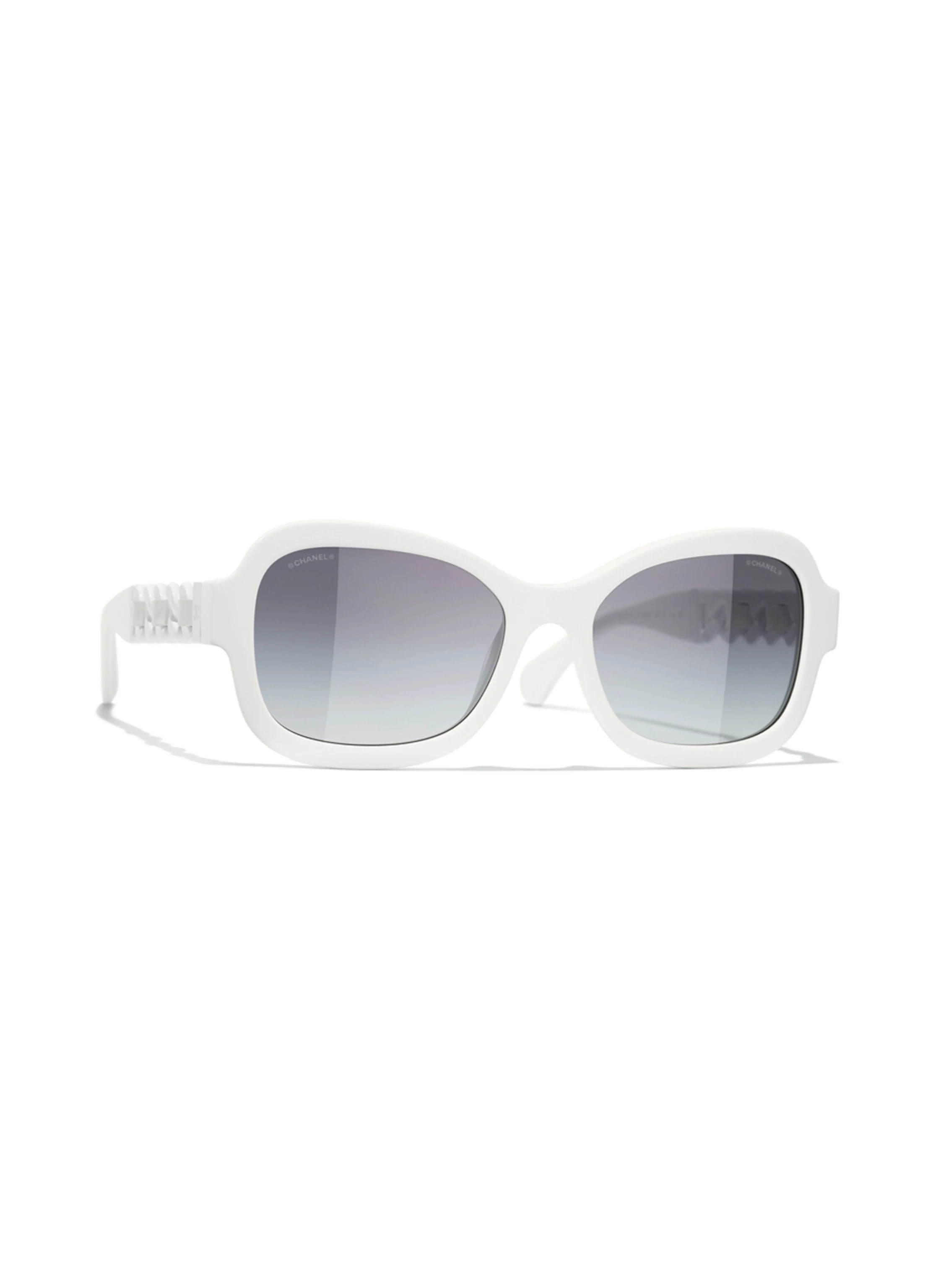 CHANEL Rechteckige Sonnenbrille in c716s6 - weiss/ grau verlauf