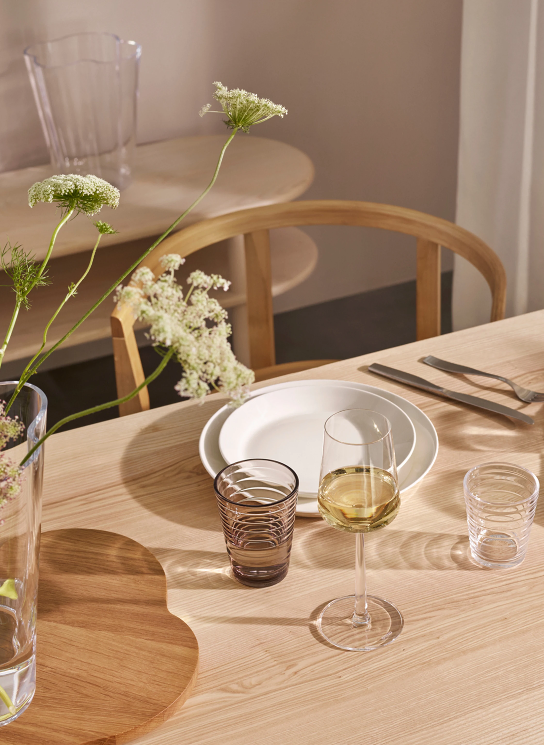 iittala 2er-Set Weingläser ESSENCE Volumen: 330 ml in weiss