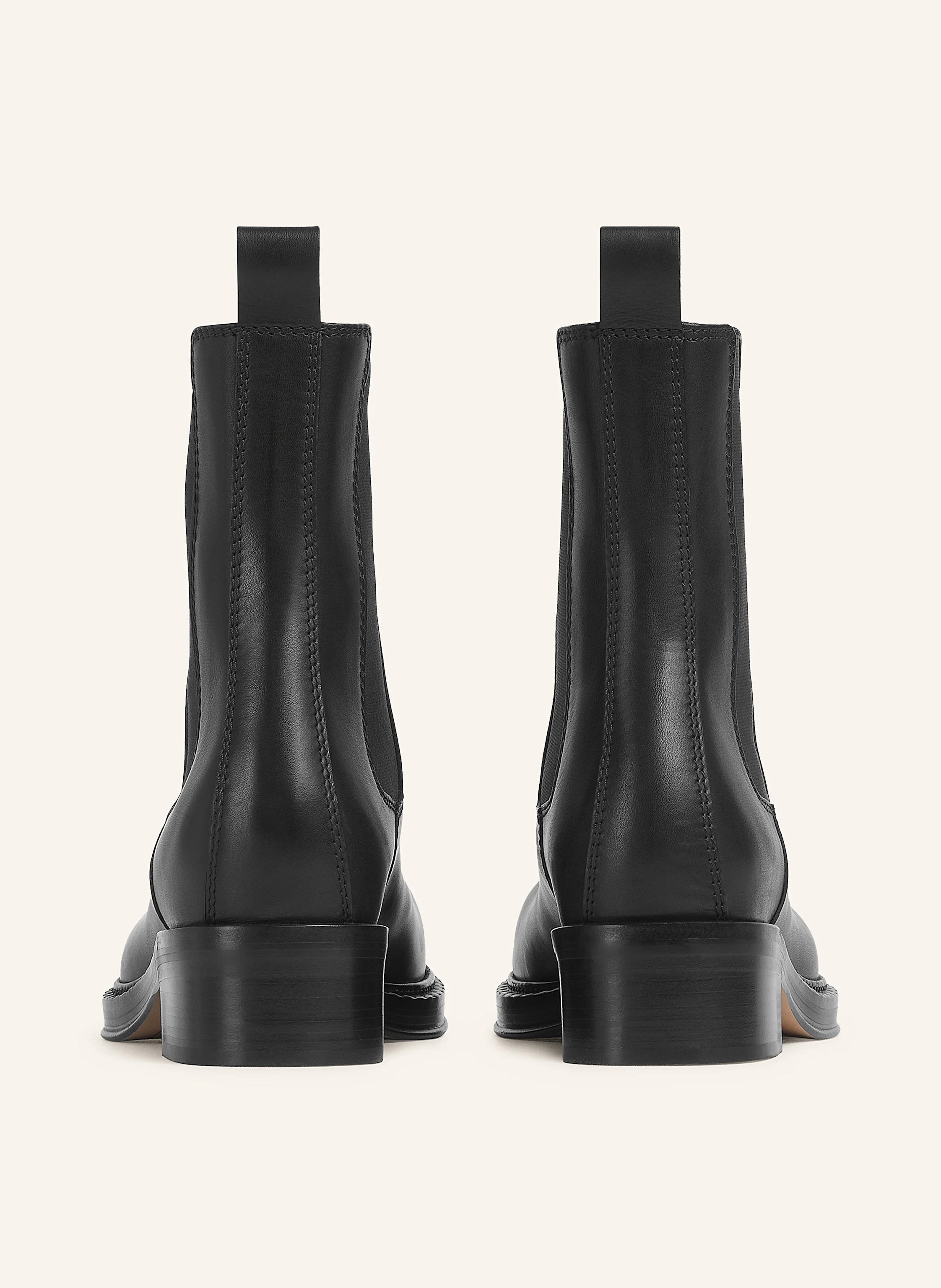 BOTTEGA VENETA Chelsea-Boots CLIFF in black BOTTEGA VENETA Chelsea-Boots CLIFF in black