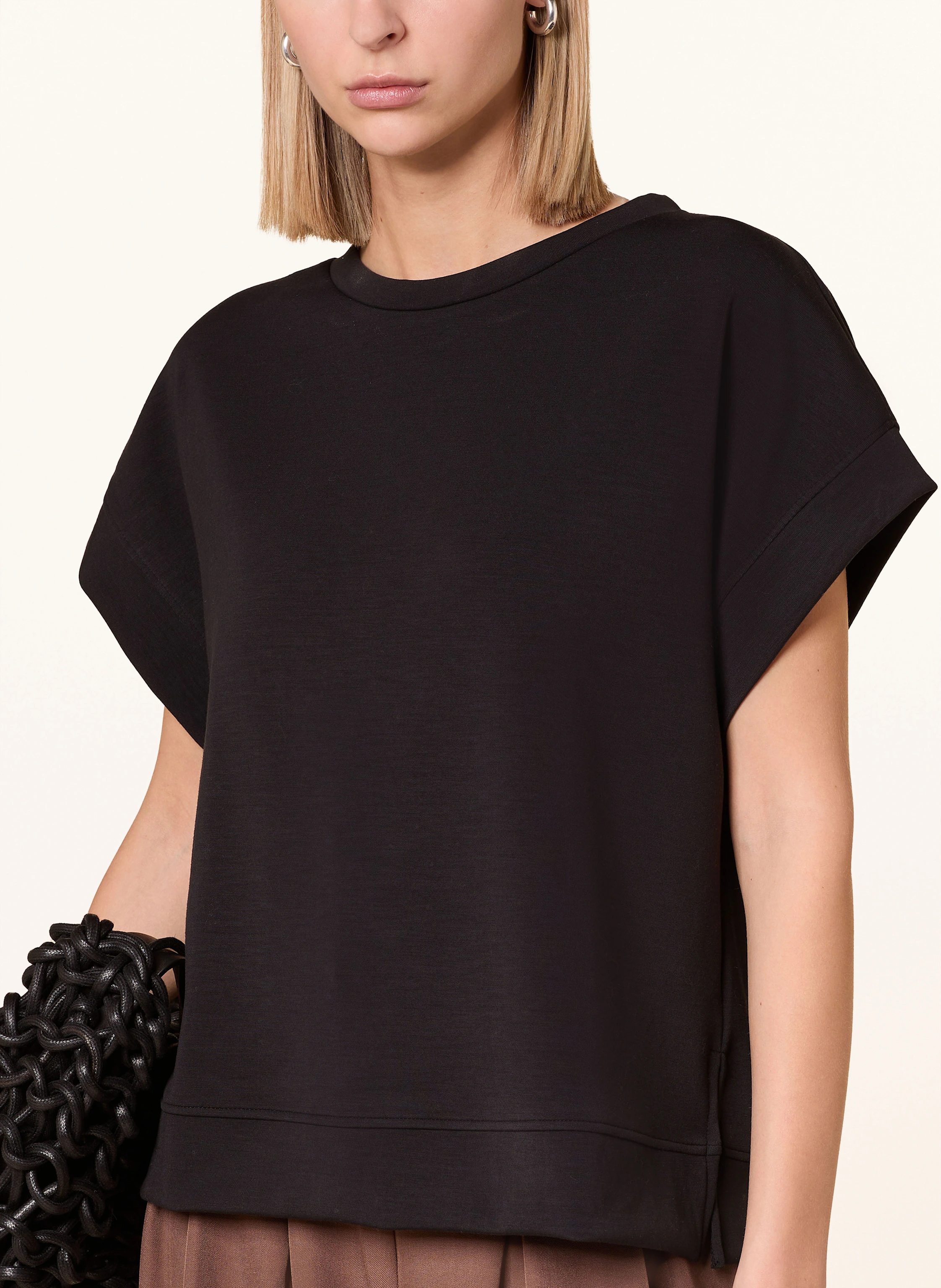 darling harbour T-shirt: BLACK