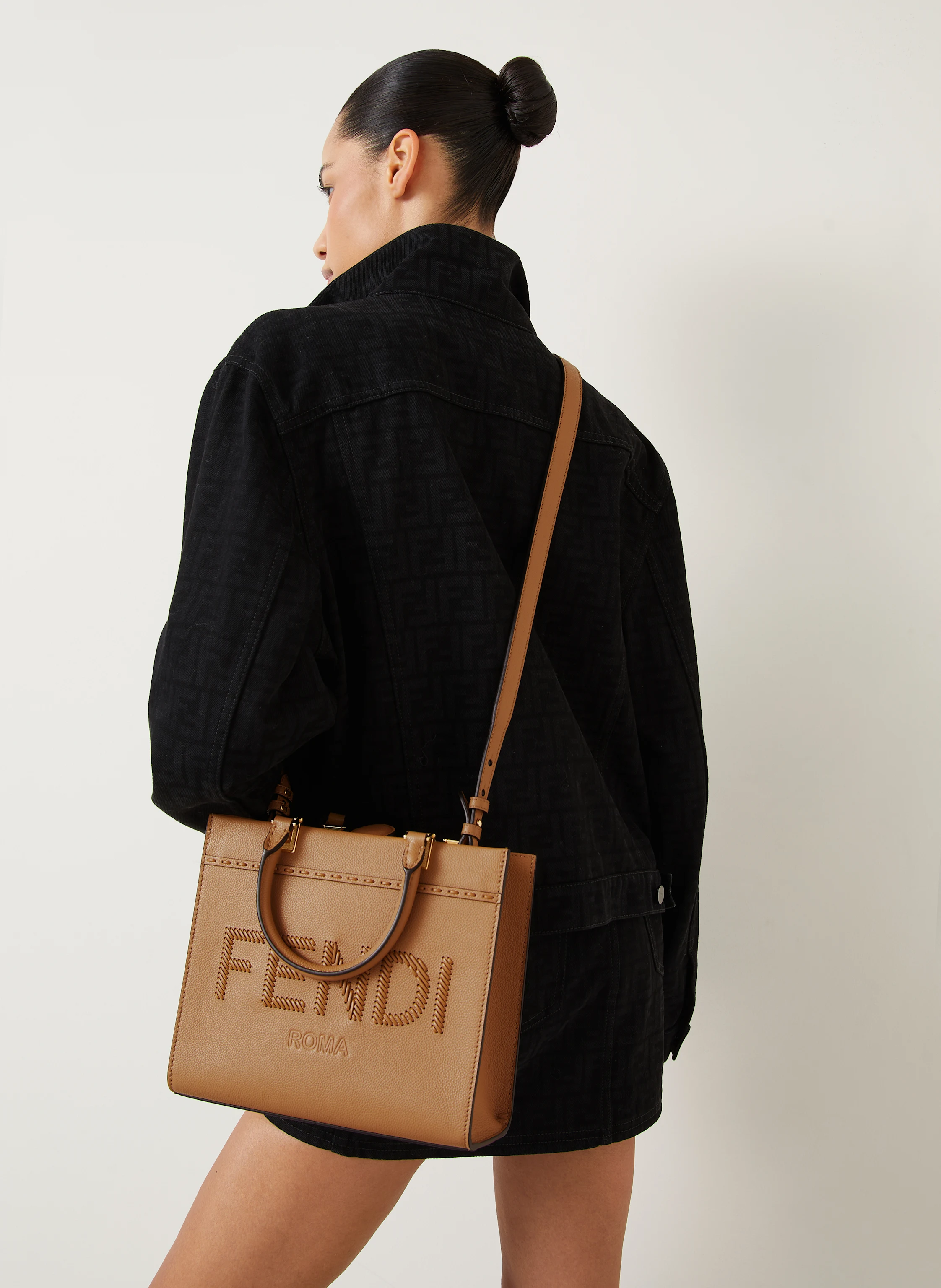 FENDI Handbag SUNSHINE SMALL in camel