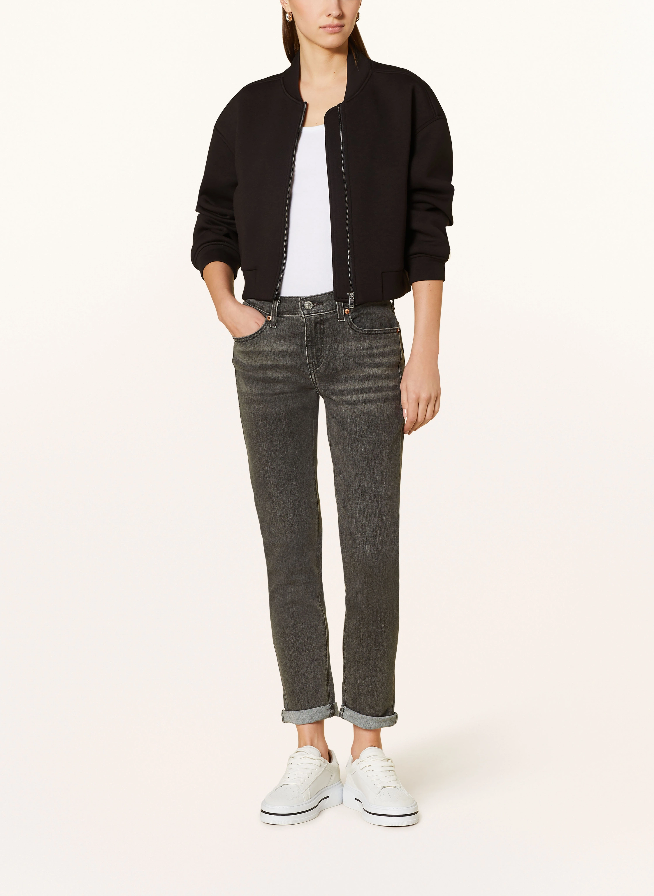 Levi's® Boyfriend jeans in 42 blacks