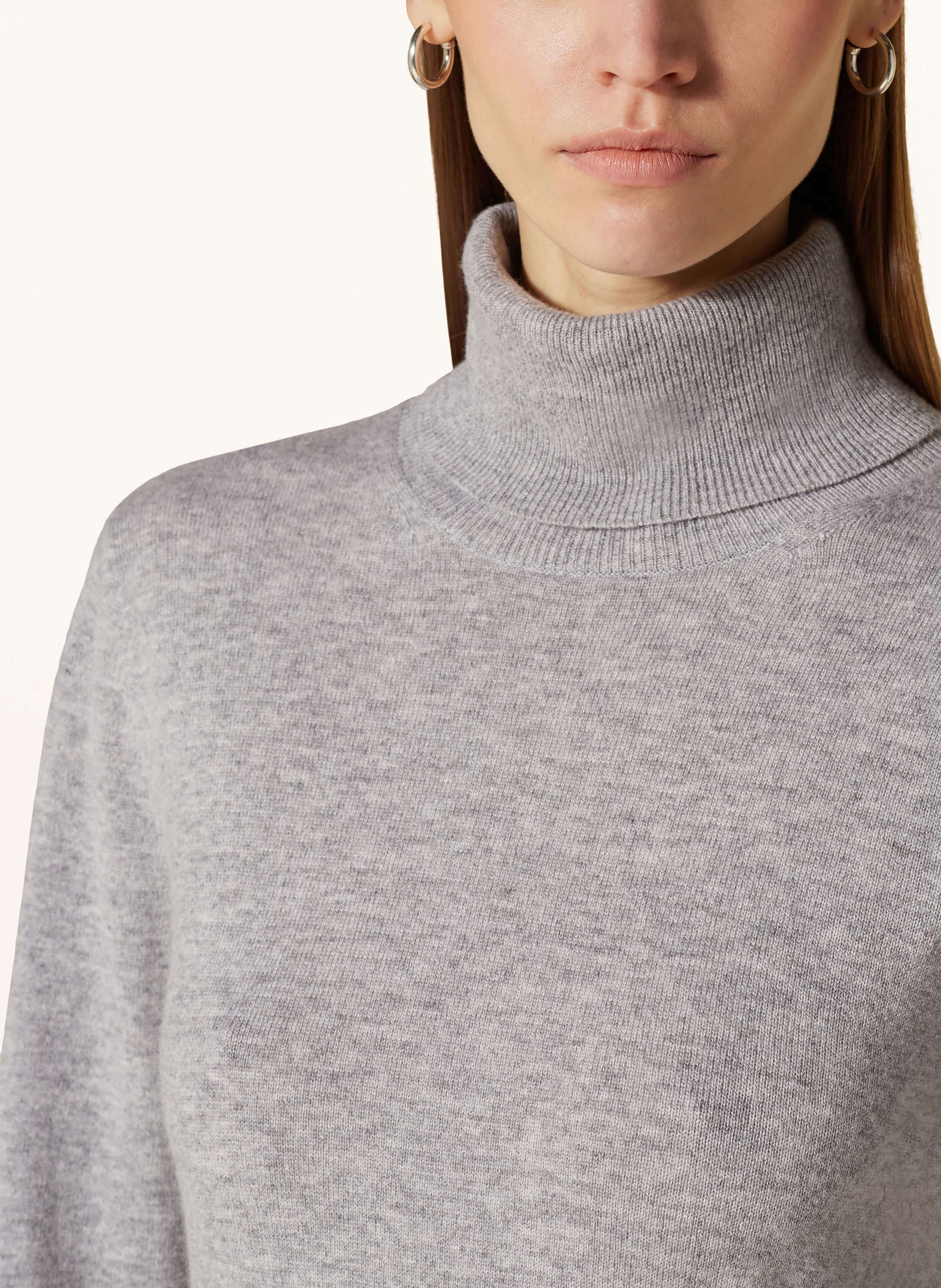 Grey Max Studio Turtleneck Max Studio Wool Turtleneck Chunky Cable
