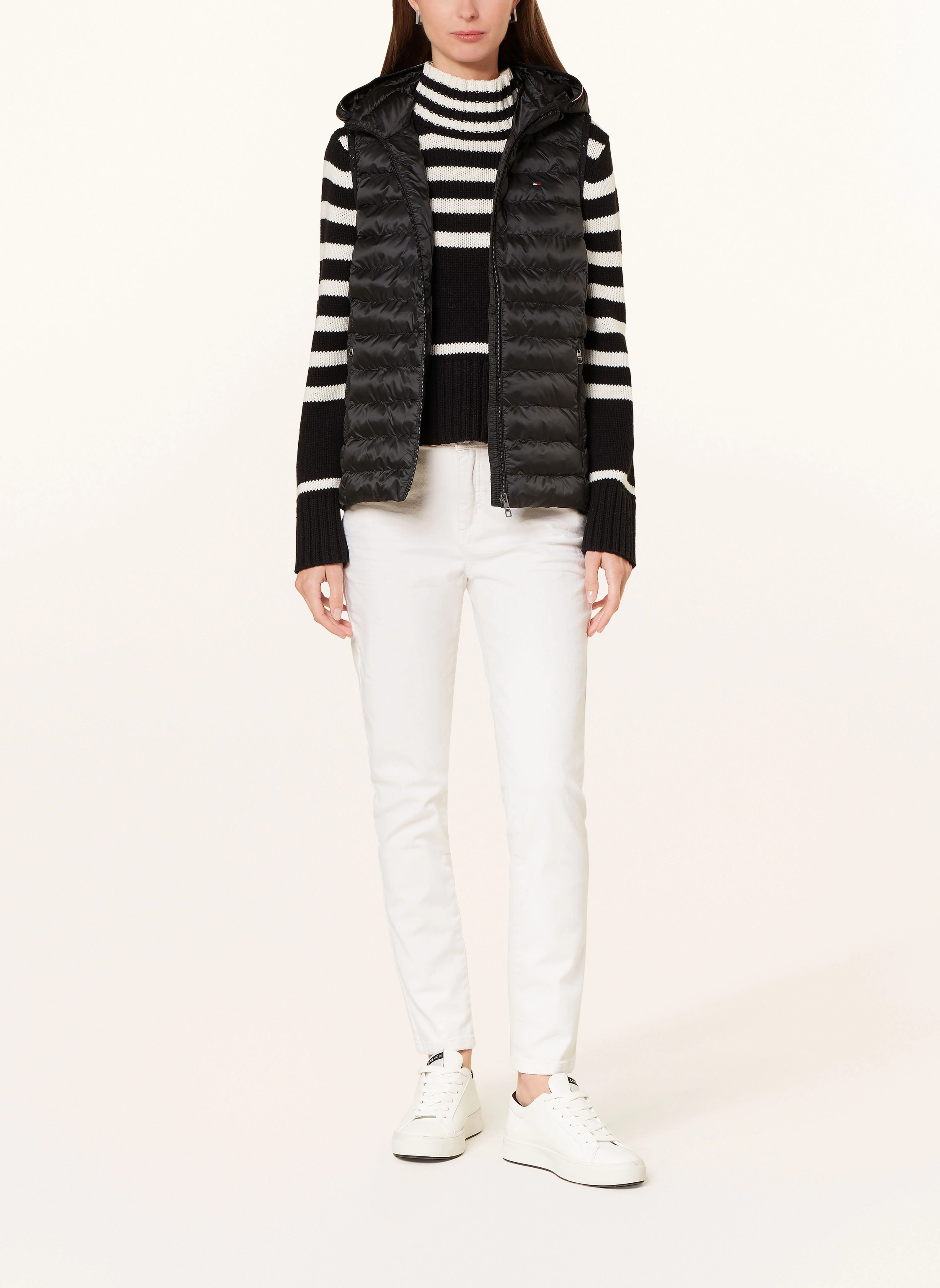 TOMMY HILFIGER Quilted vest with removable hood: BLACK
