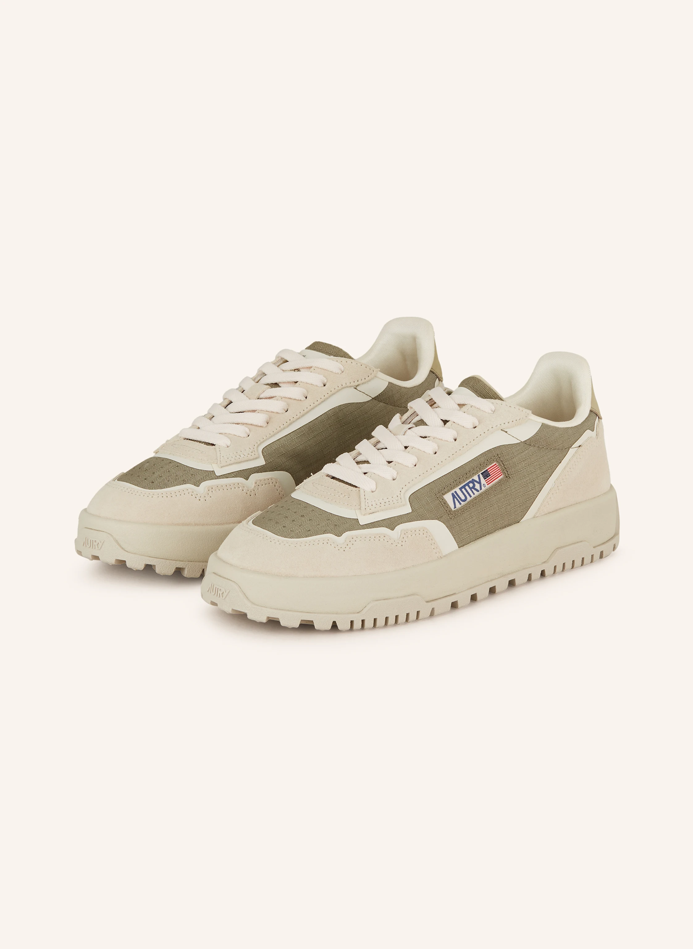 AUTRYのスニーカー AUTRY Sneaker WILDPACE LOW CO in creme / oliv