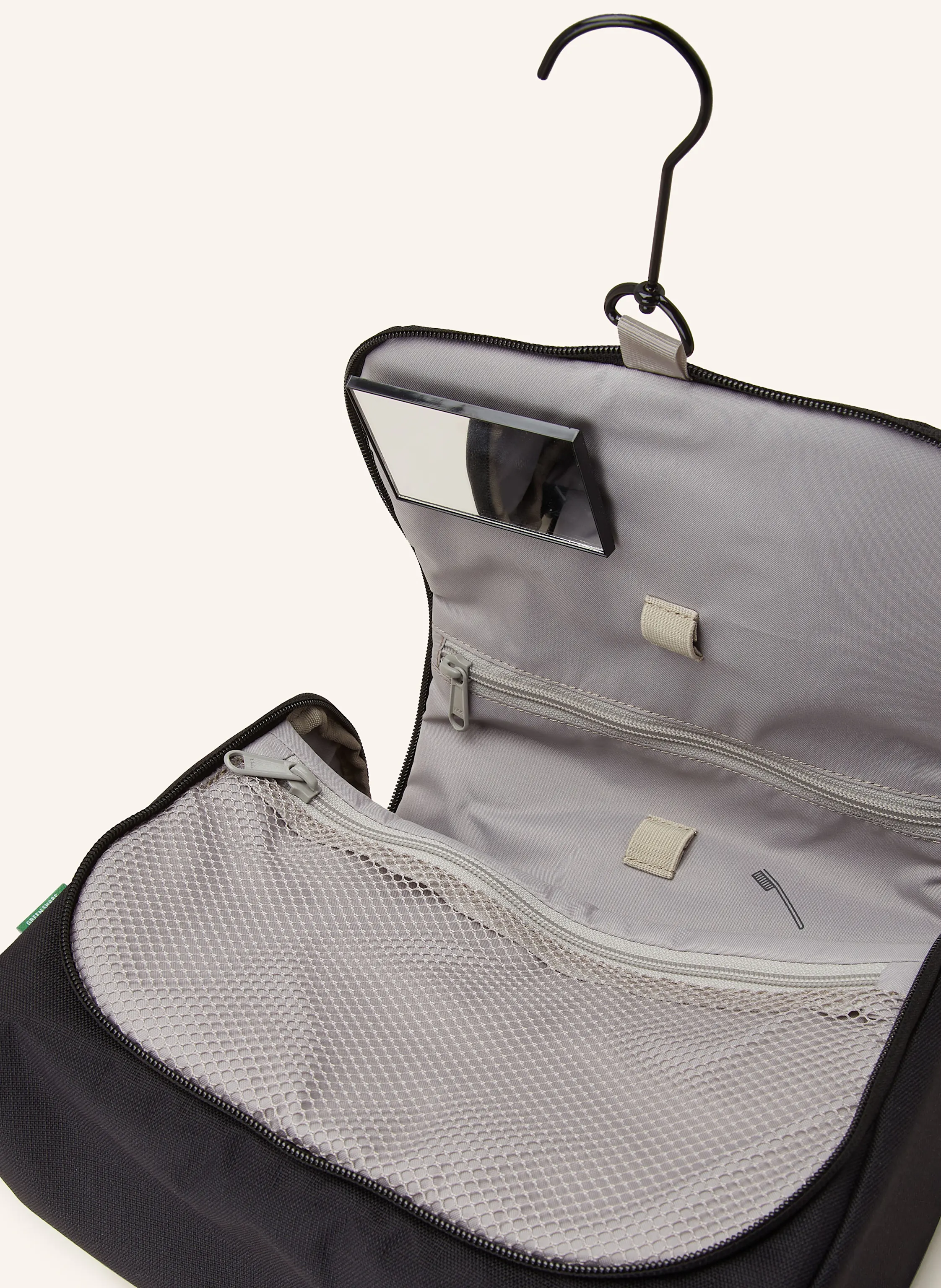 VAUDE Toiletry bag WEGAWASH: BLACK