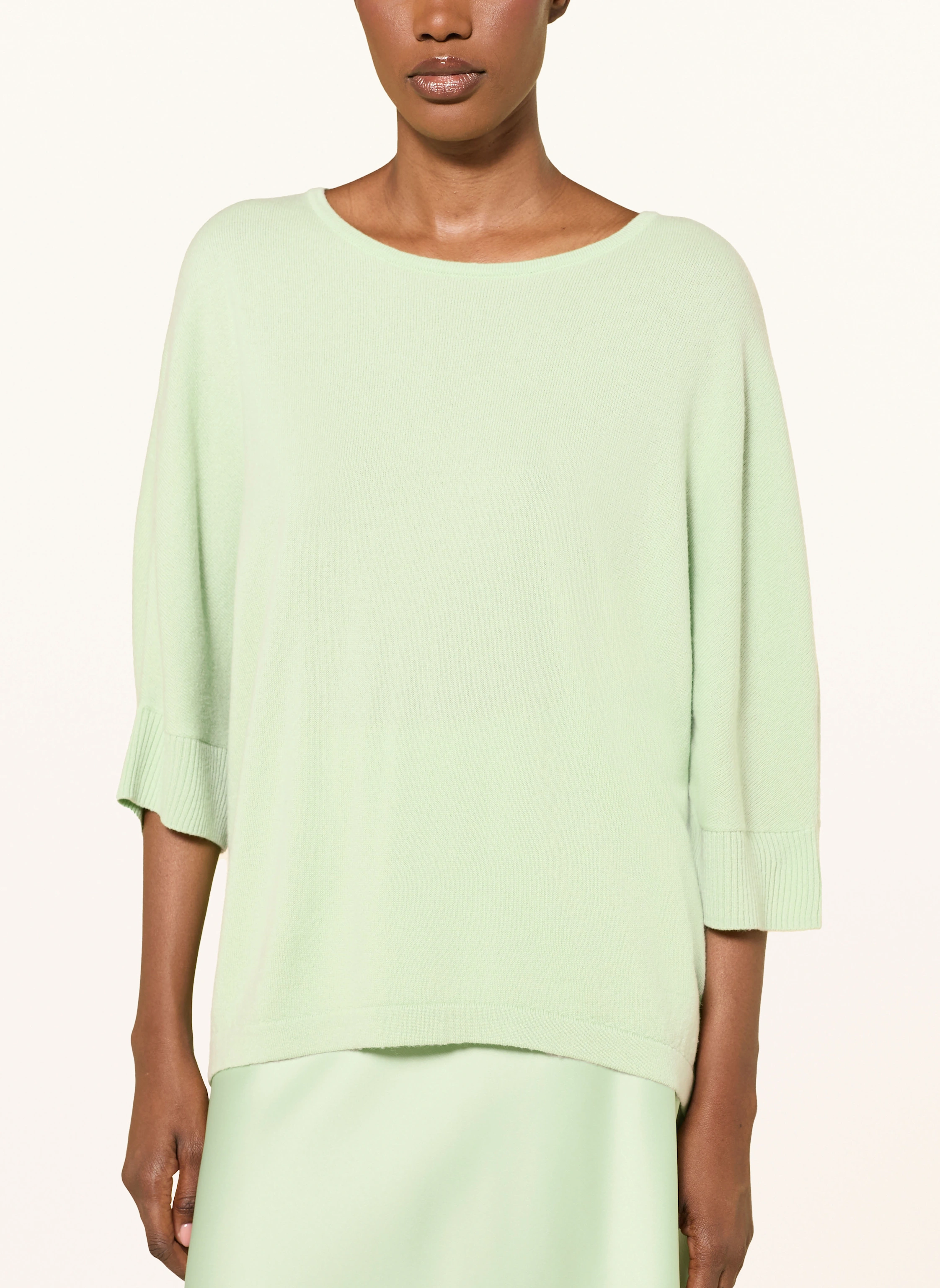 Juvia BLANCA sweater with 3/4 sleeves: LIGHT GREEN