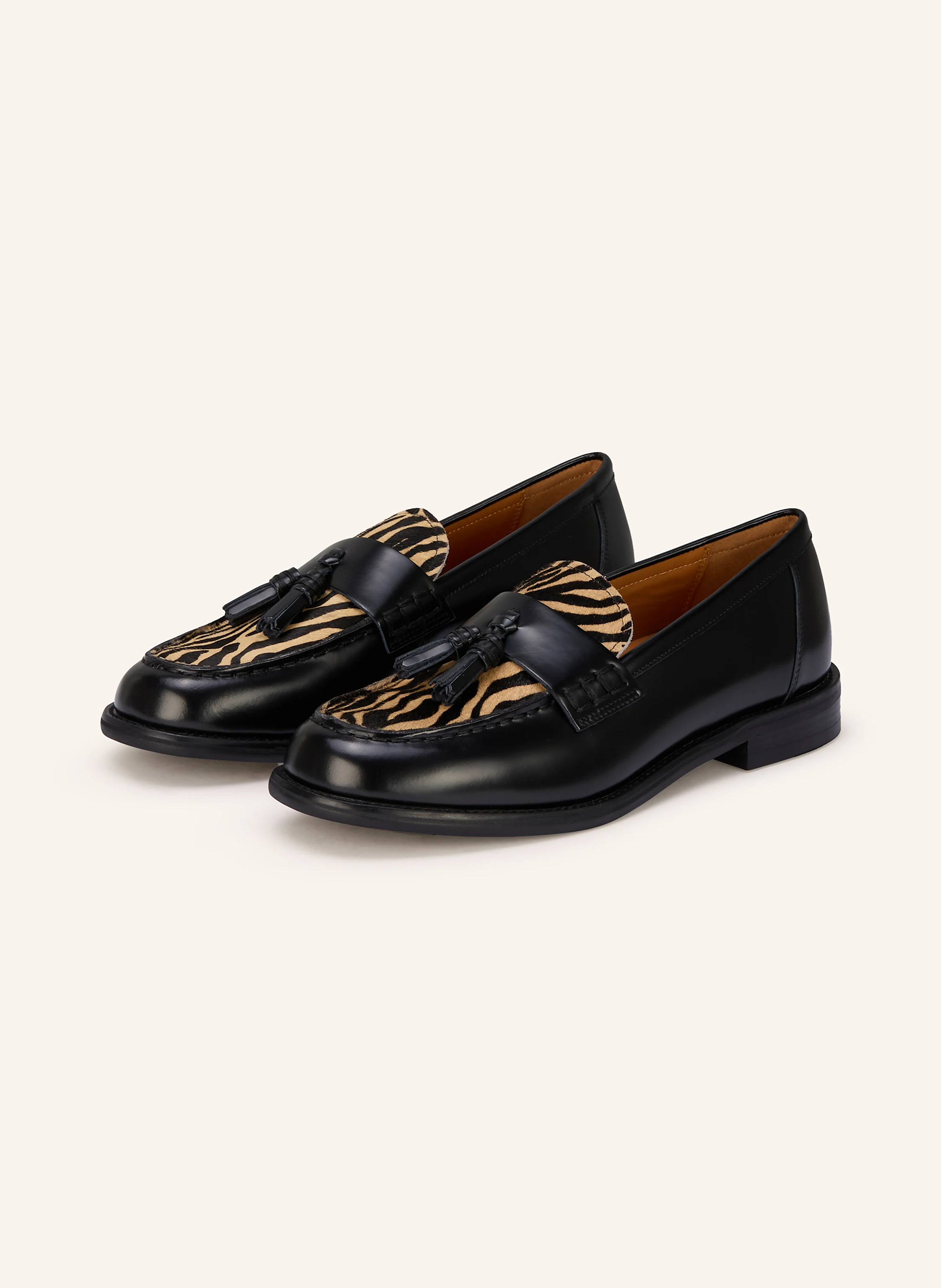 VAGABOND SHOEMAKERS Loafer LINN in black/ beige