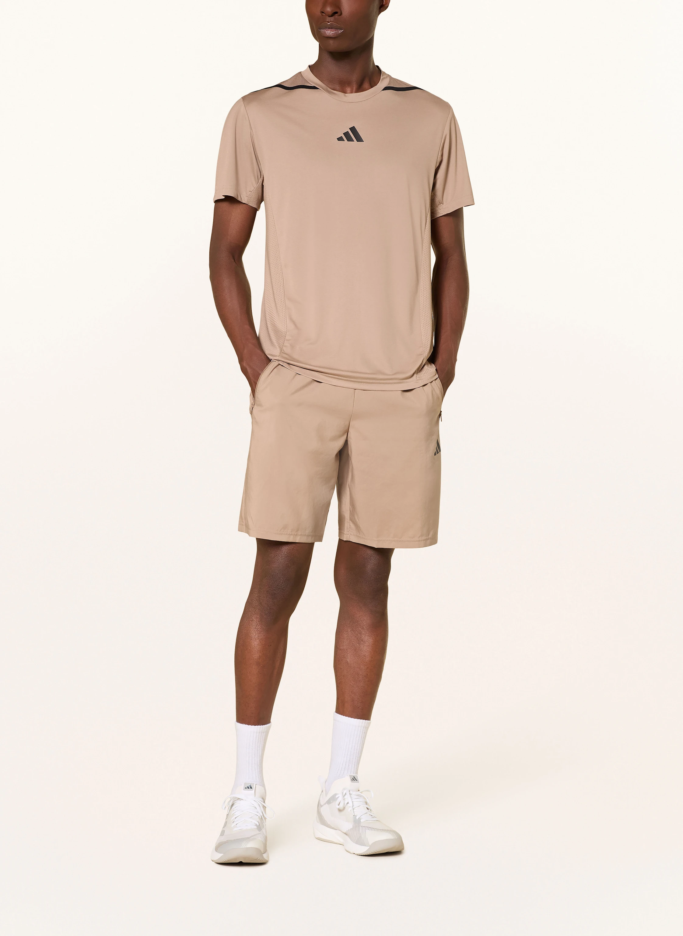 adidas TRAIN ESSENTIALS WOVEN TRAINING training shorts in brown