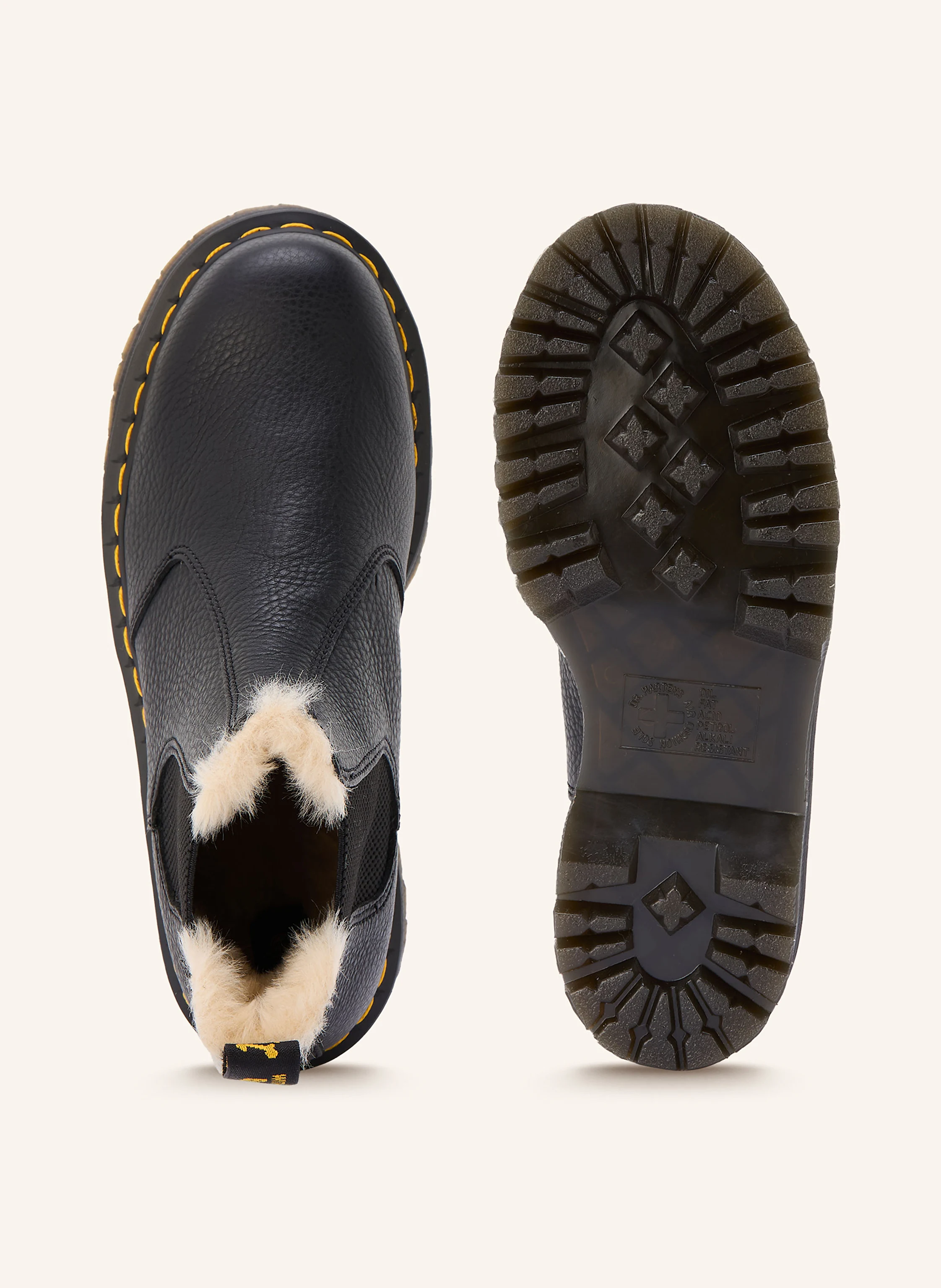 Martens Chelsea boots 2976 QUAD in black