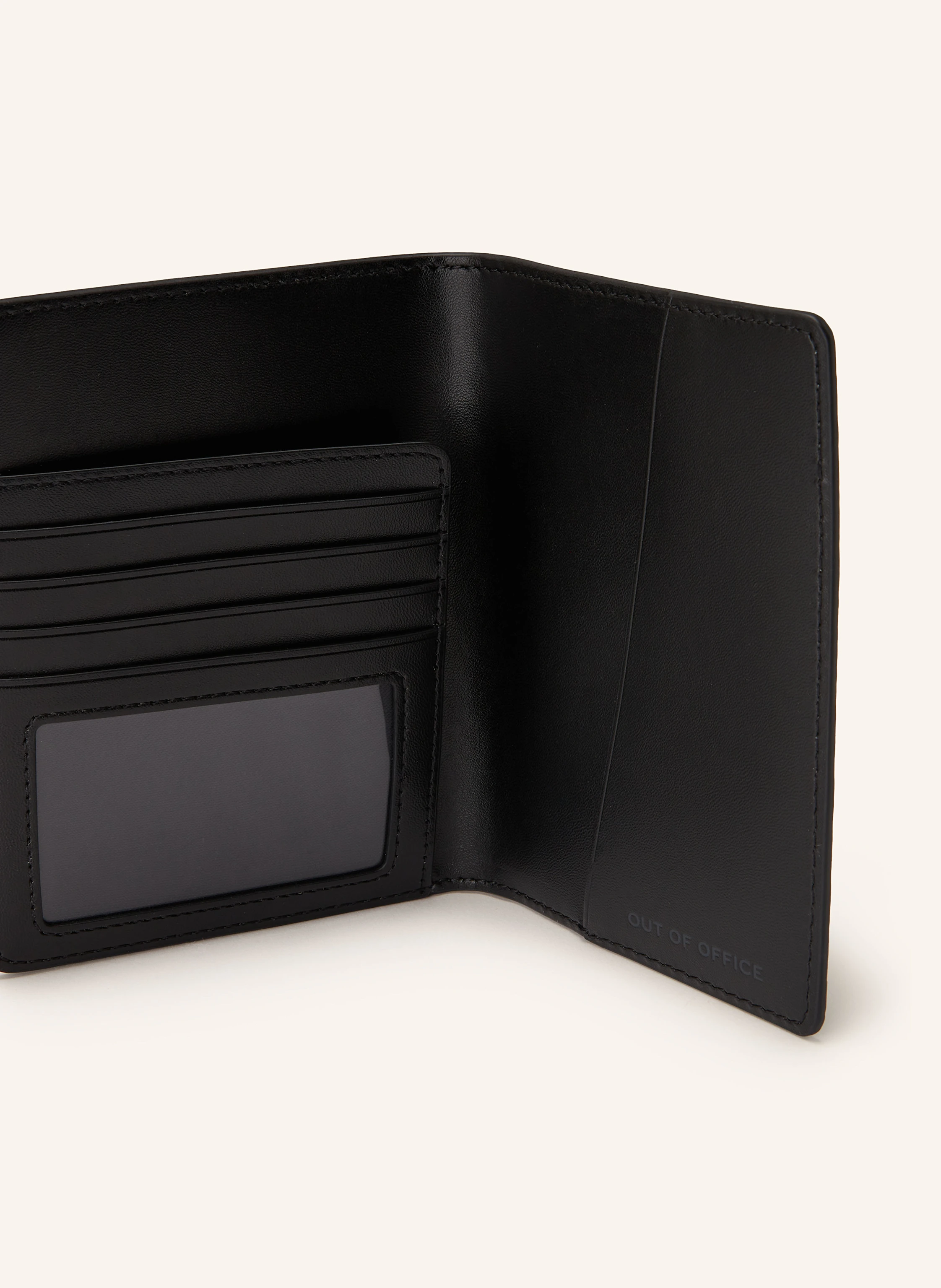 MARC JACOBS Kartenetui THE PASSPORT CASE in schwarz