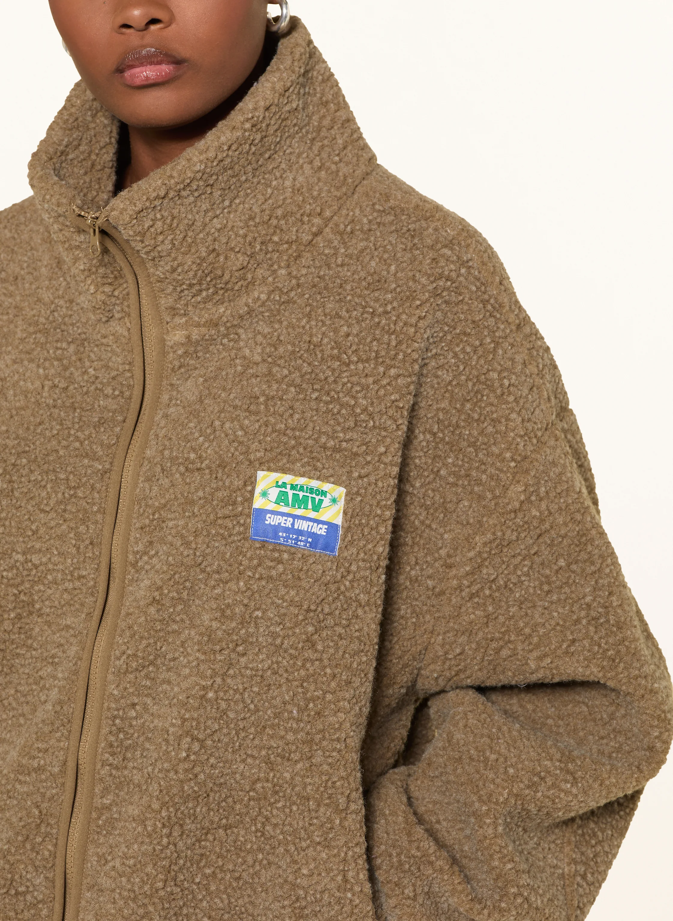 【 VINTAGE 】 Teddy Jacket American Vintage Teddy jacket HOKTOWN in light brown