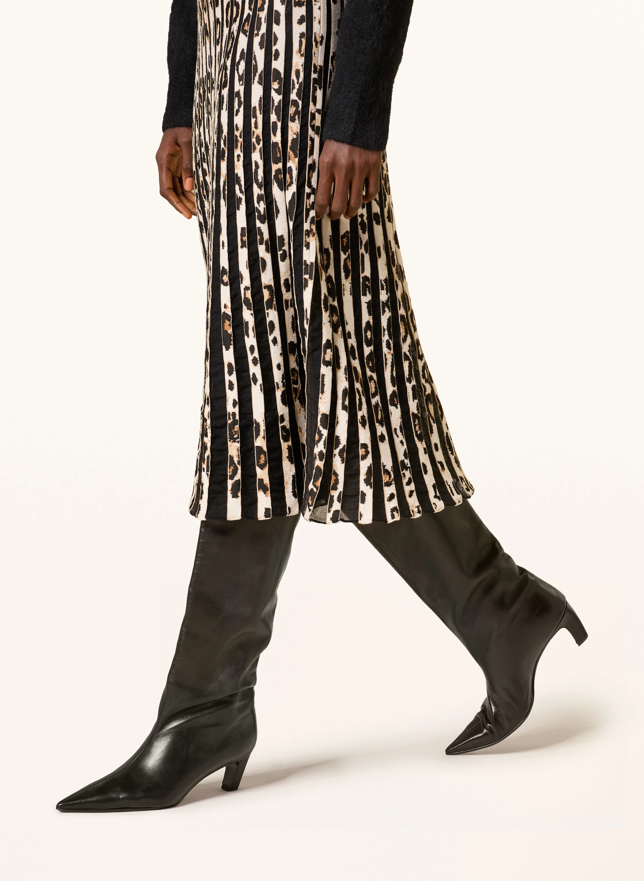MARC CAIN Pleated skirt: DARK BROWN / BEIGE / ECRU