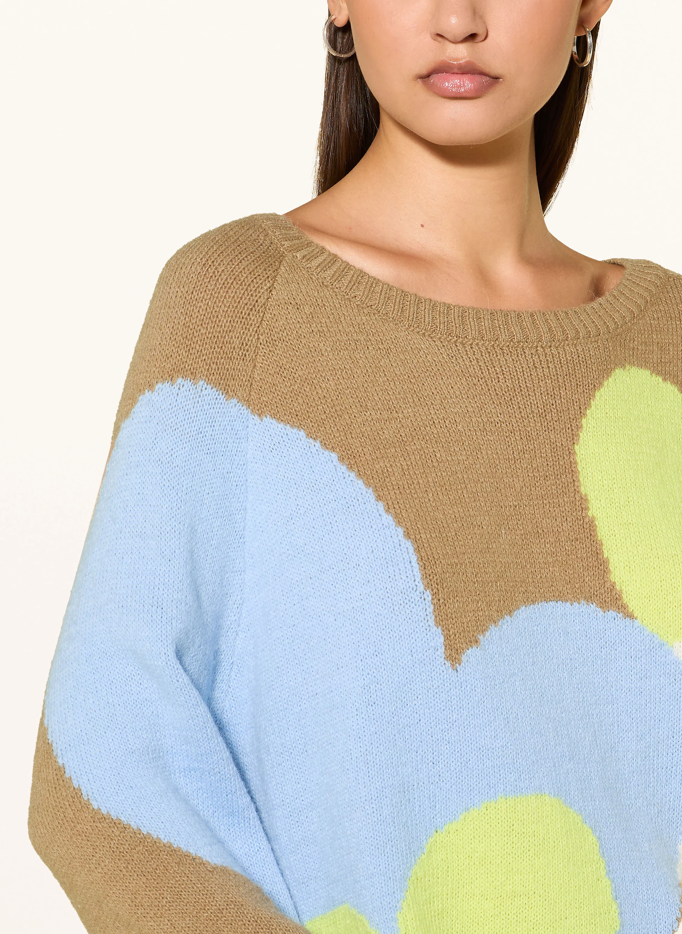 ELIAS RUMELIS Sweater AYLEEN: CAMEL / LIGHT BLUE / NEON YELLOW