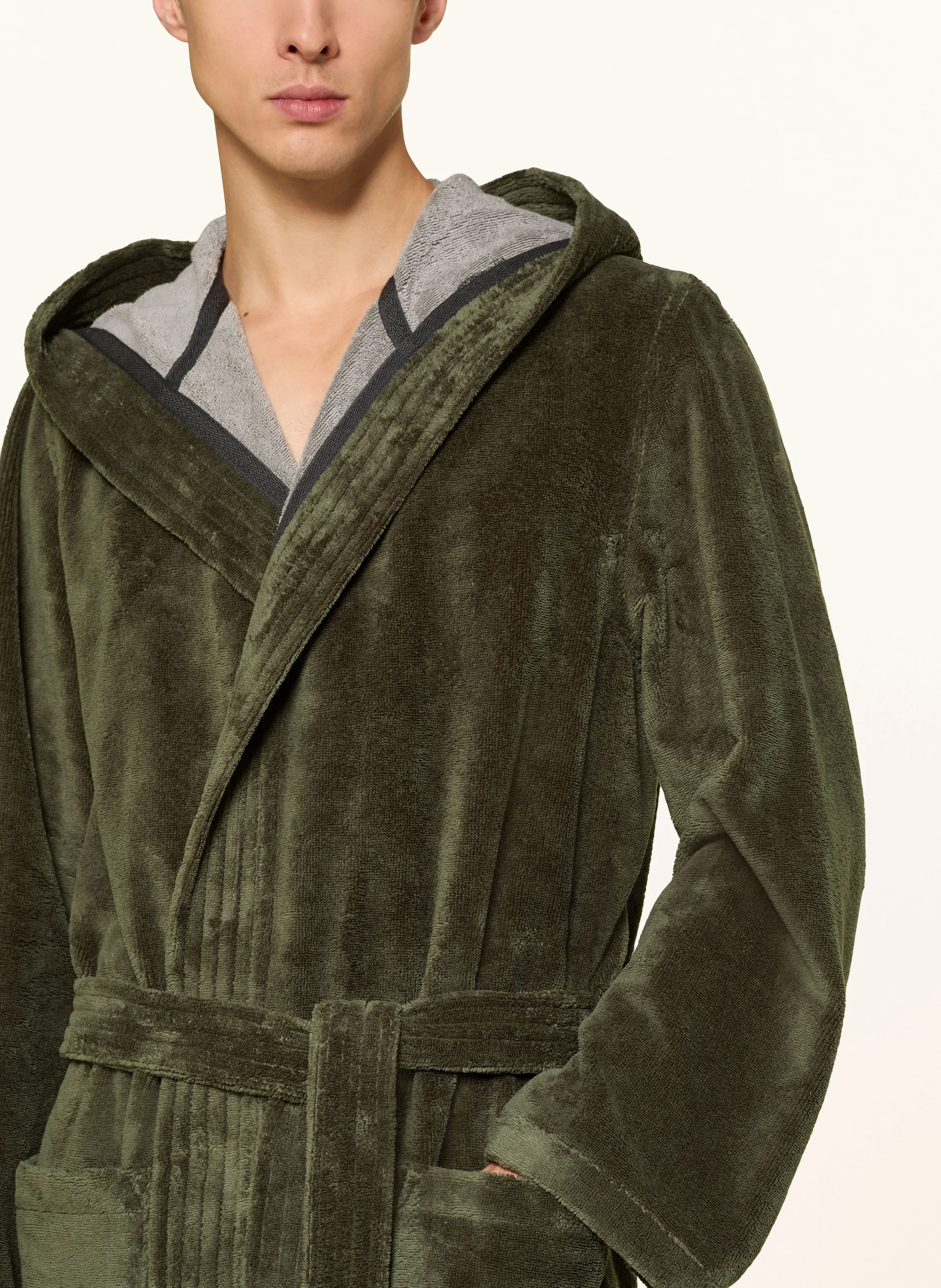 Cawö Unisex bathrobe with hood: GREEN