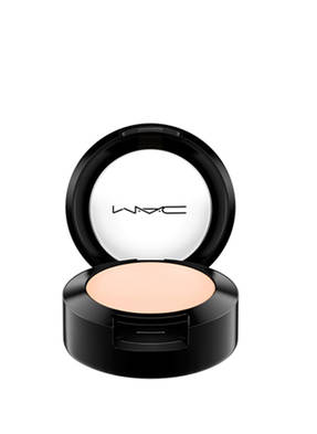M.A.C STUDIO FINISH SPF 35