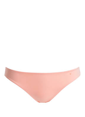Triumph Slip BODY MAKE-UP ESSENTIALS