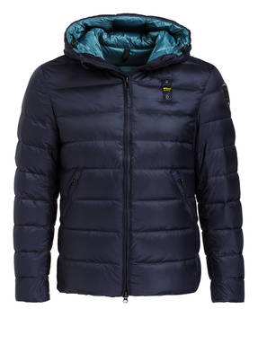 Blauer Daunenjacke