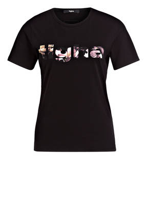 tigha T-Shirt