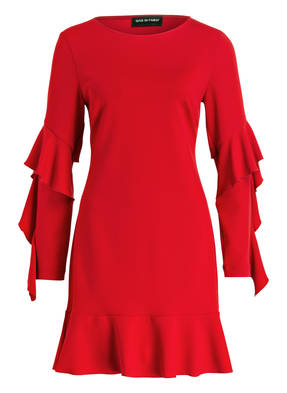 ana alcazar Kleid