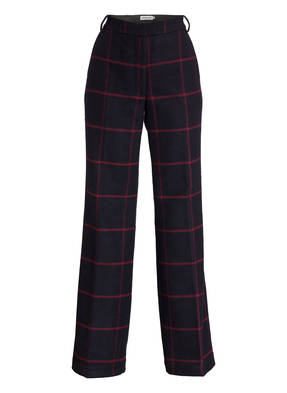 self-portrait Hose