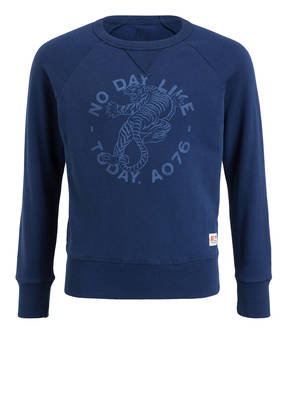 AO76 Sweatshirt