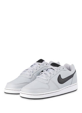 Nike Sneaker EBERNON