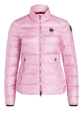Blauer Daunenjacke