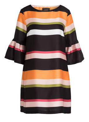 ana alcazar Kleid