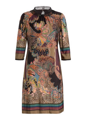 ana alcazar Kleid