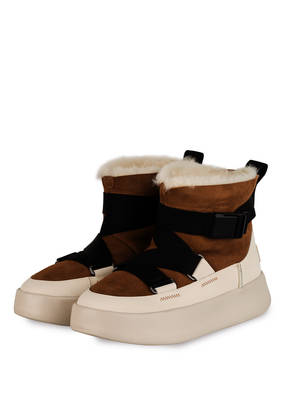 UGG Boots CLASSIC BOOM BUCKLE