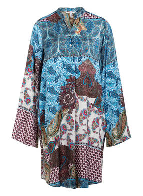Sophie Blusenshirt
