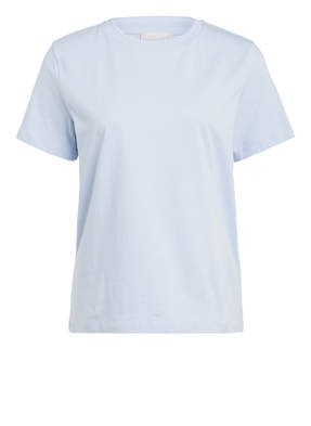 Mrs & HUGS T-Shirt