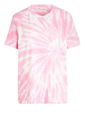 Mrs & HUGS T-Shirt