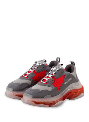 BALENCIAGA Sneaker TRIPLE S